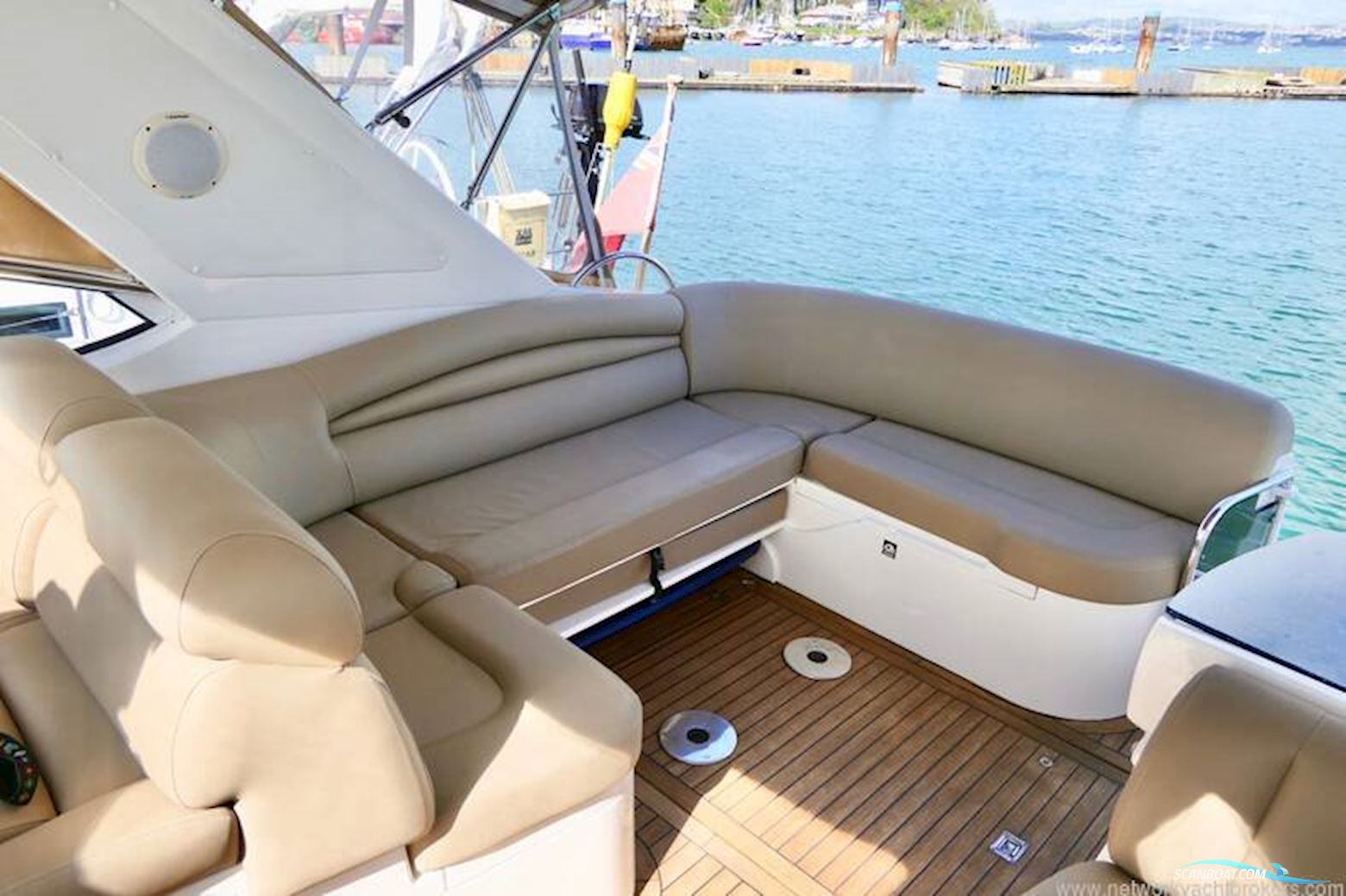 Sealine International S38