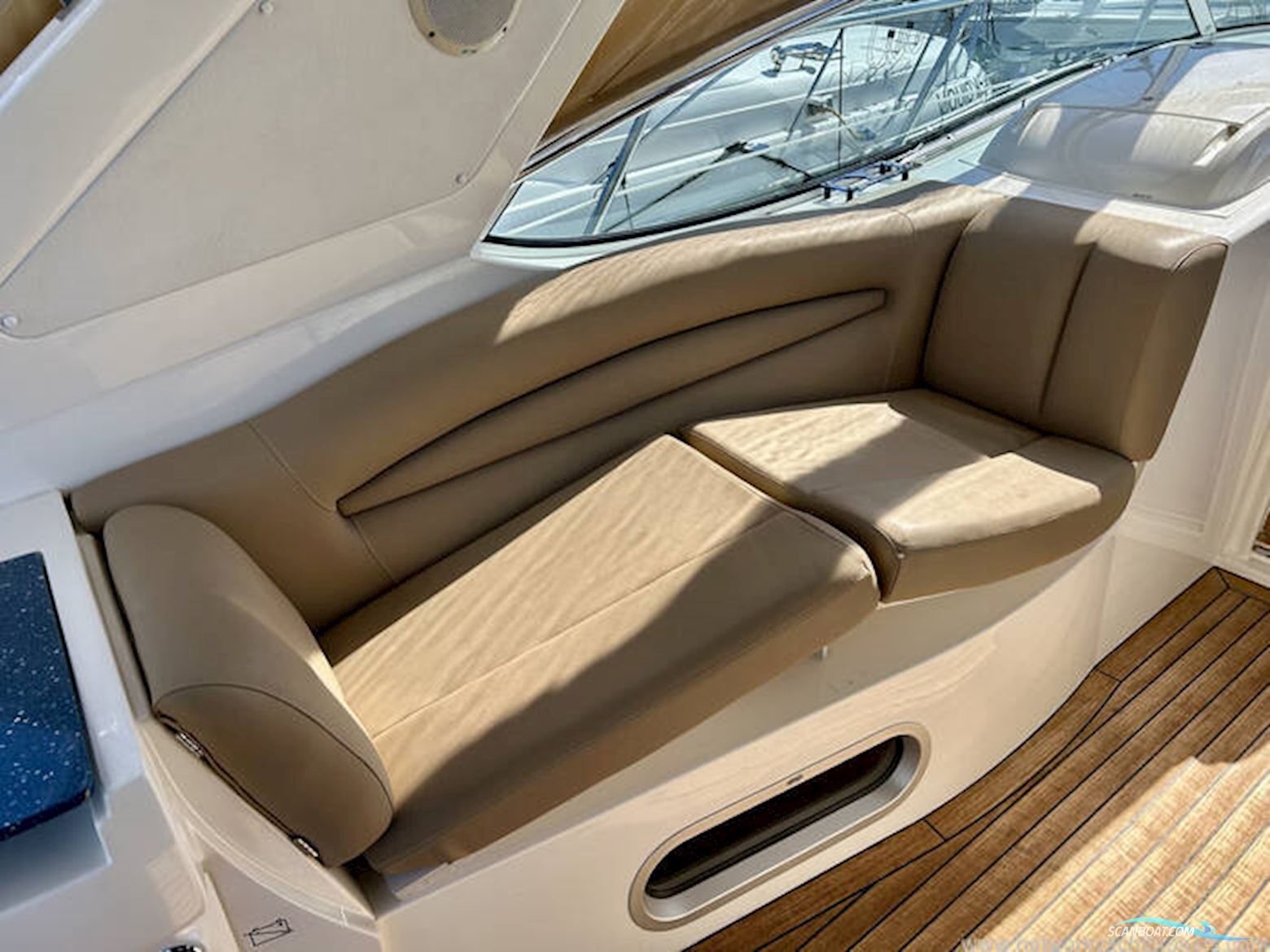 Sealine International S38