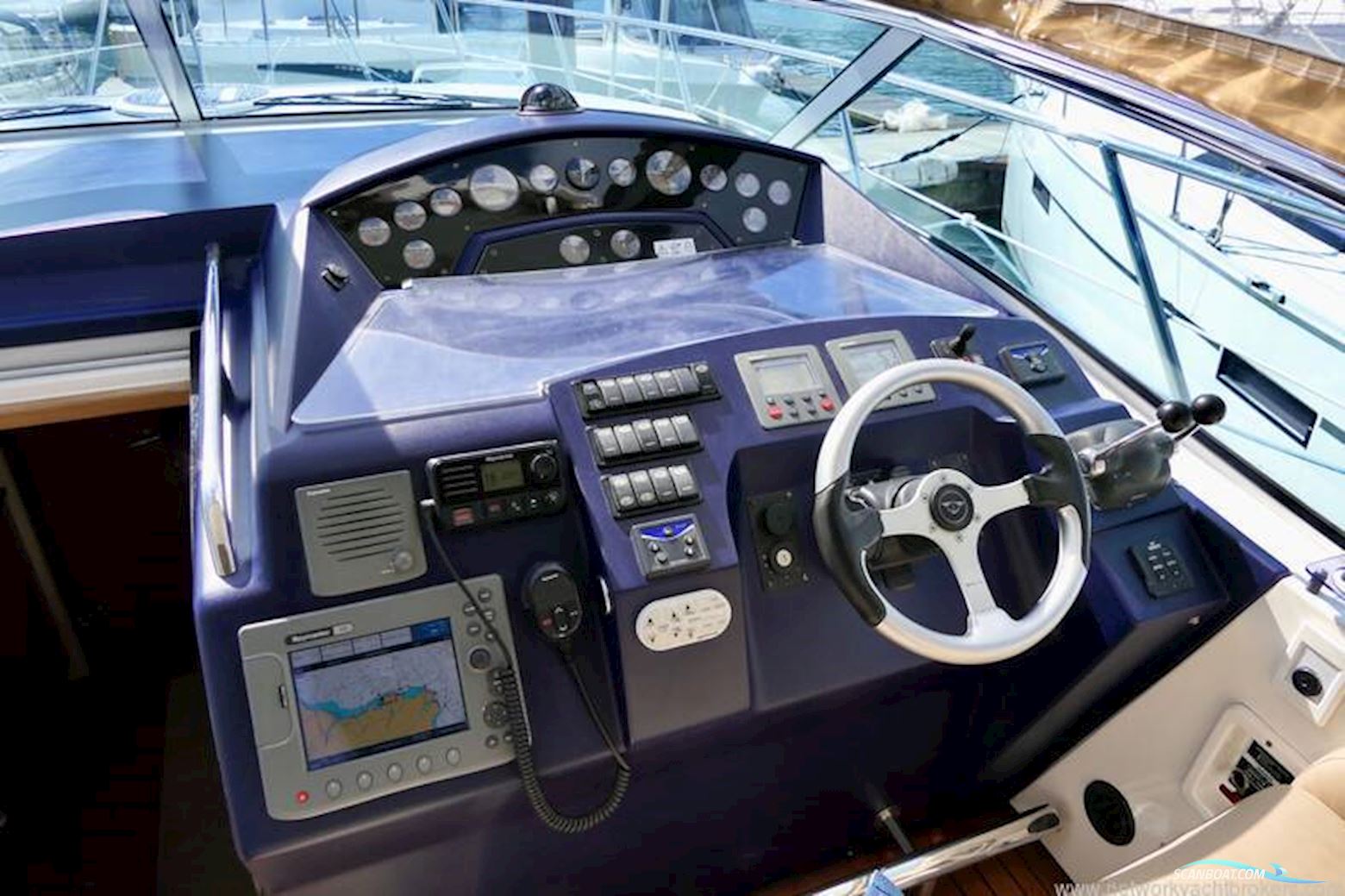 Sealine International S38