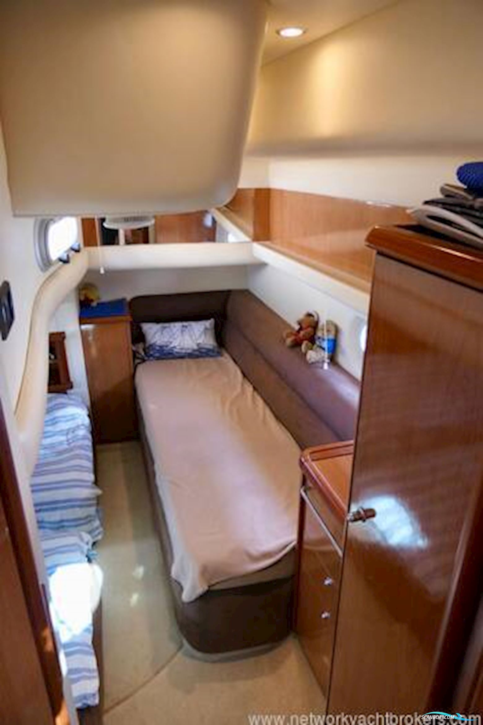 Sealine International S38