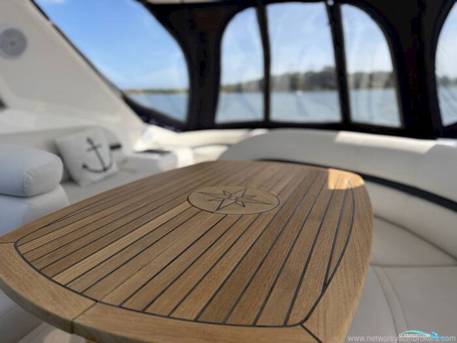 Sealine International S42