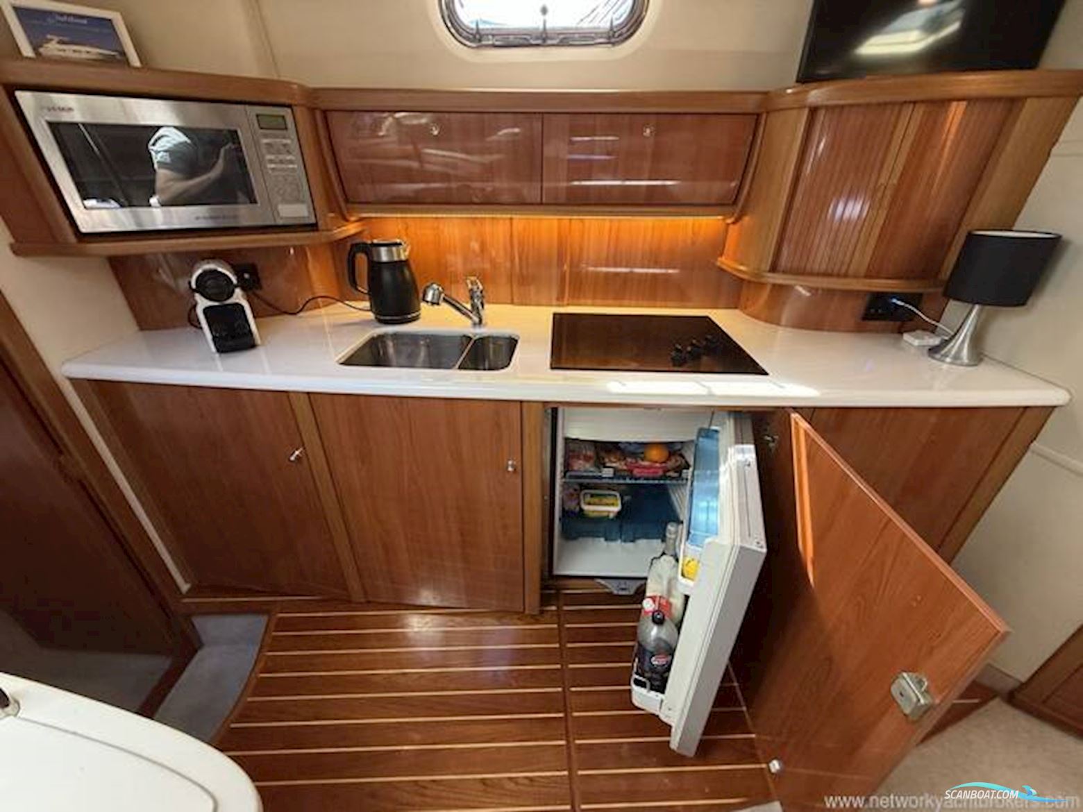 Sealine International S42