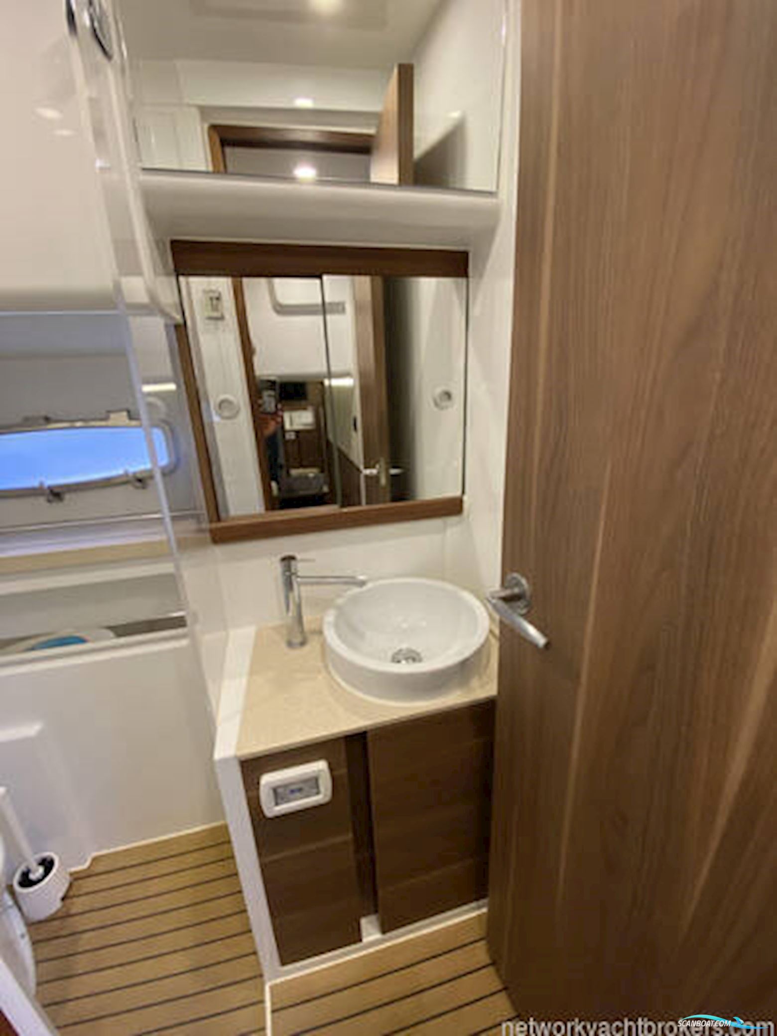 Sealine International S450