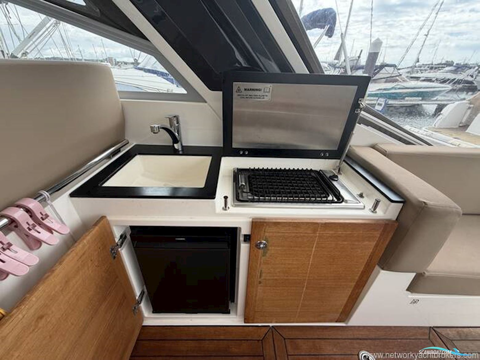 Sealine International SC35