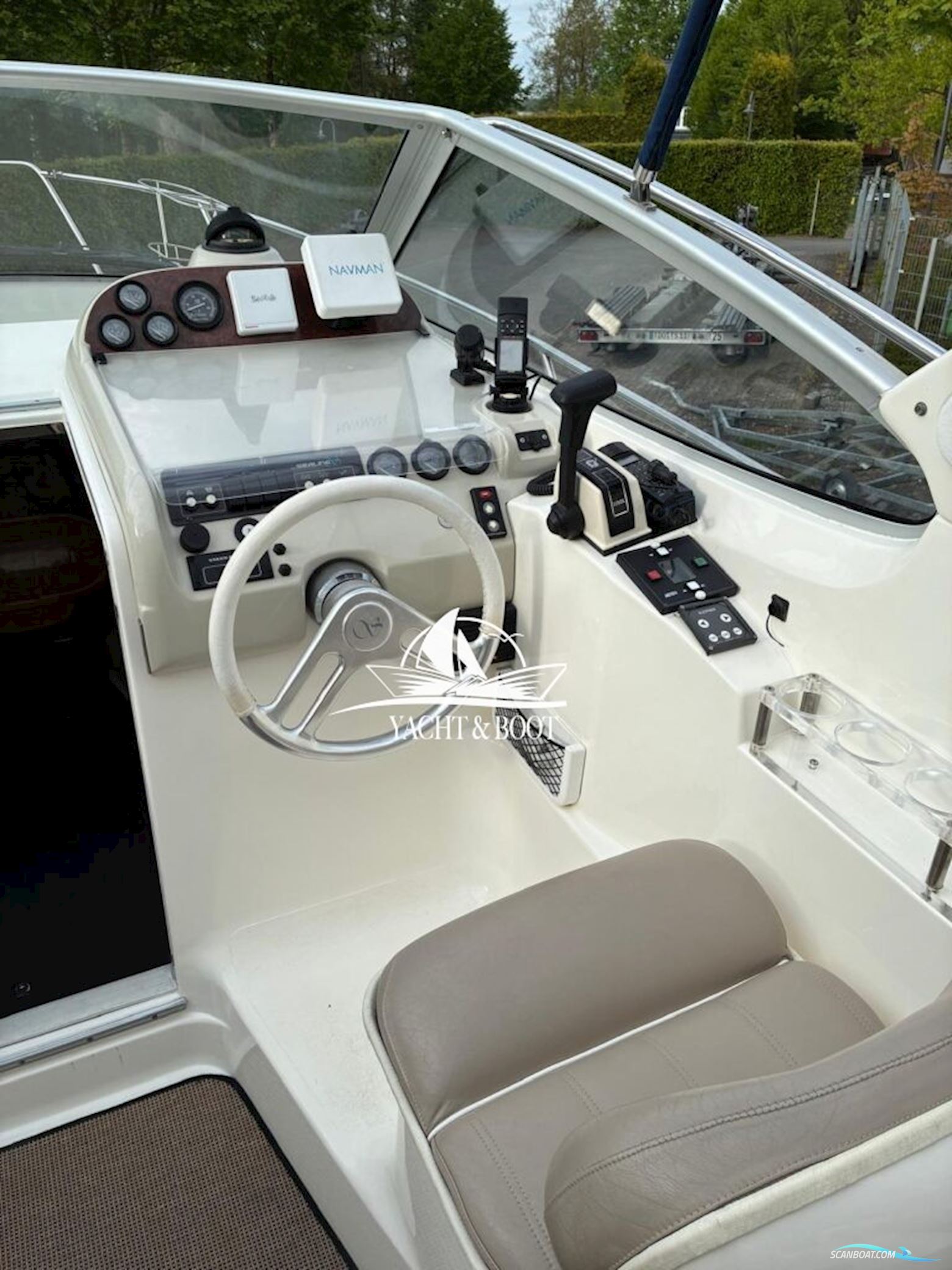 Sealine S 270