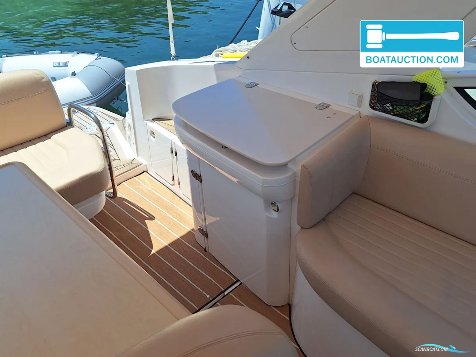 Sealine S29
