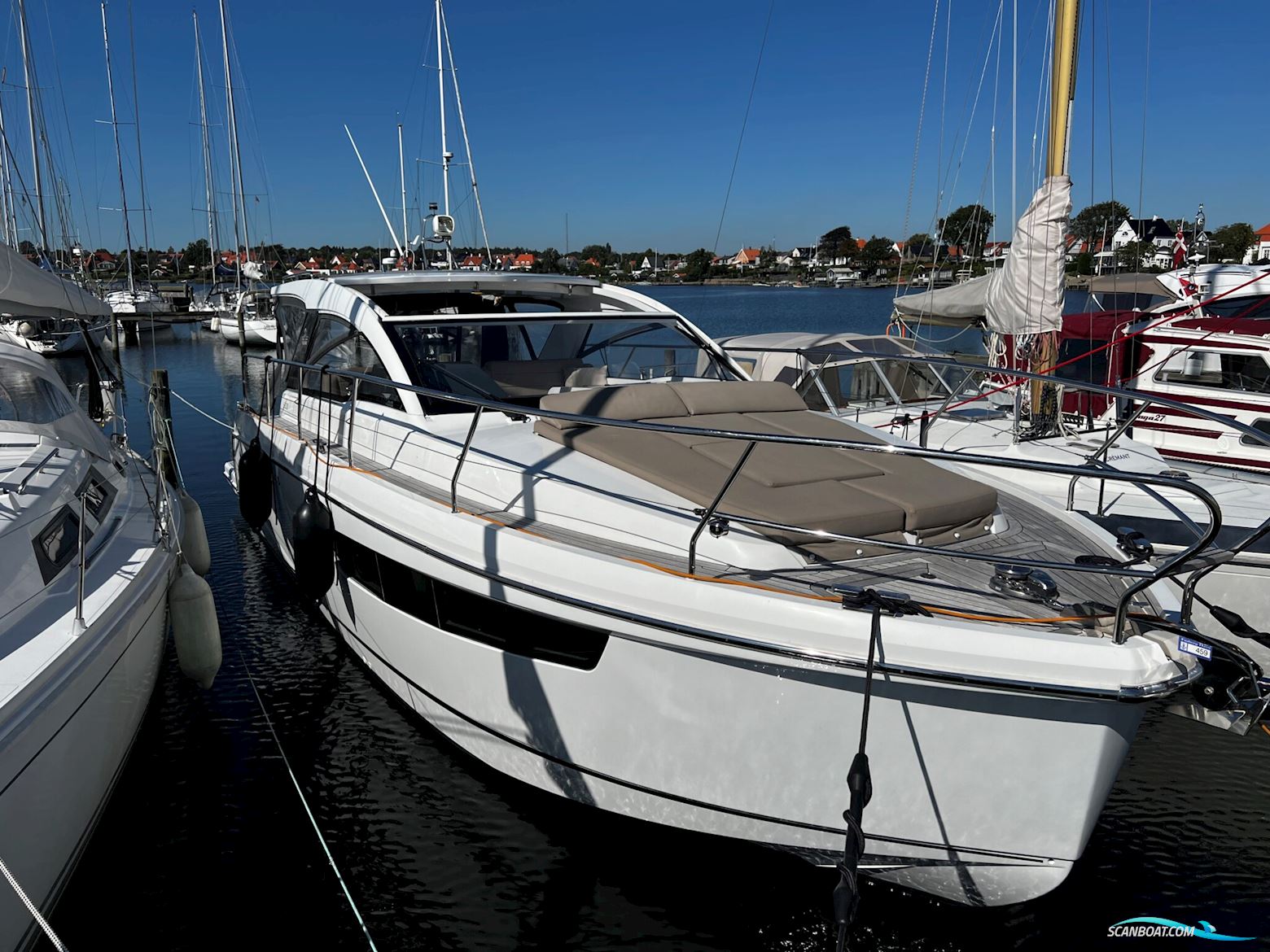 Sealine S330 Motorboot 2016, Dänemark