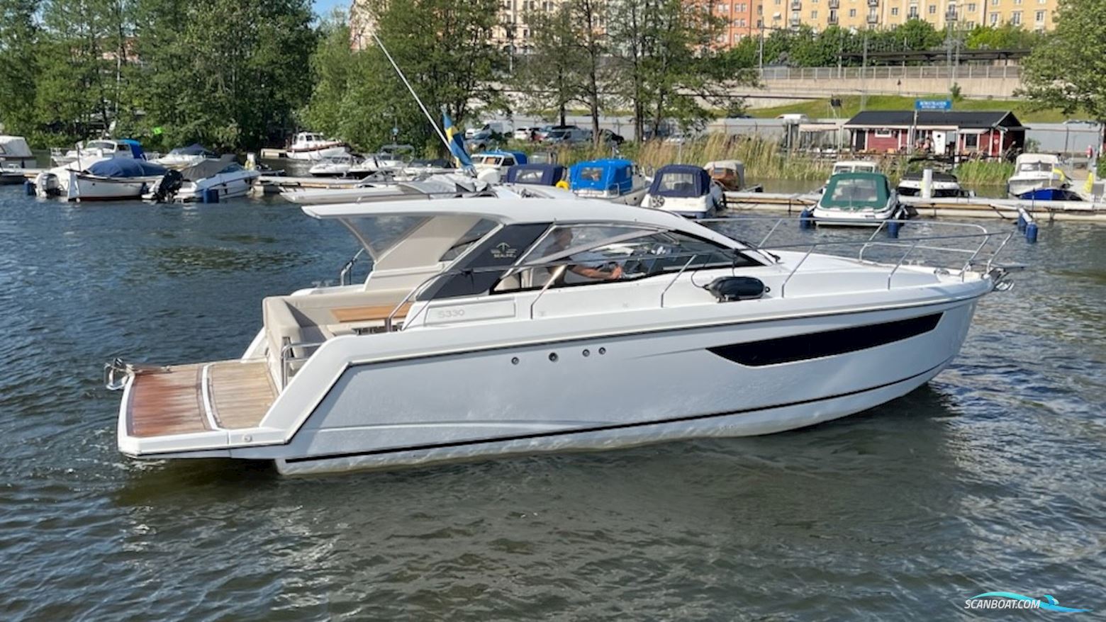 Sealine S330 Motorboot 2016, mit Volvo Penta  motor, Sweden