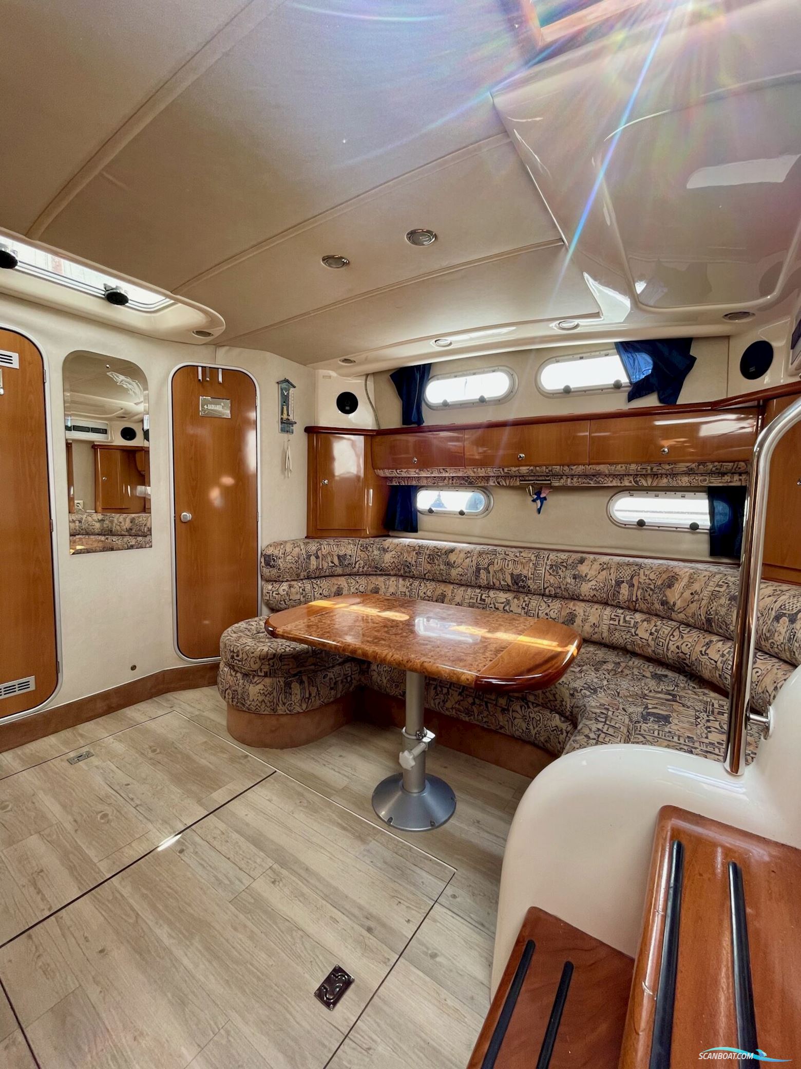 Sealine S37