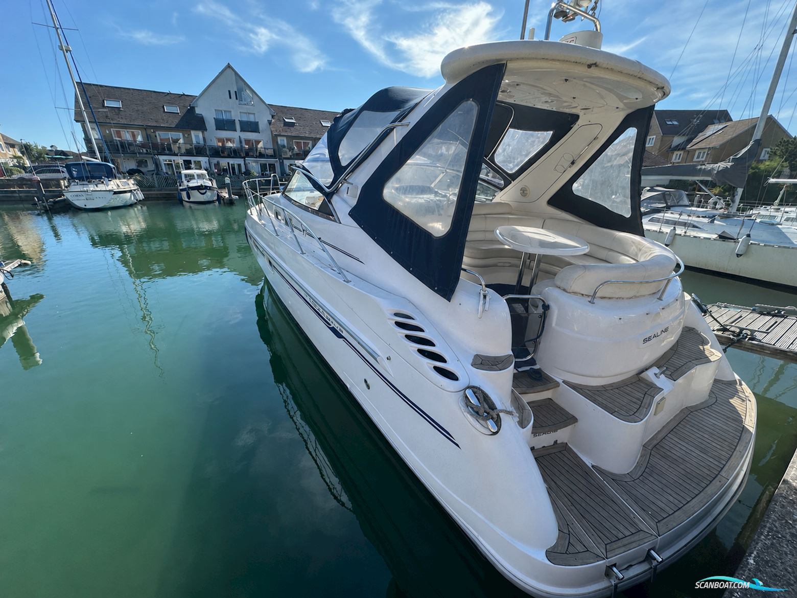 Sealine S37
