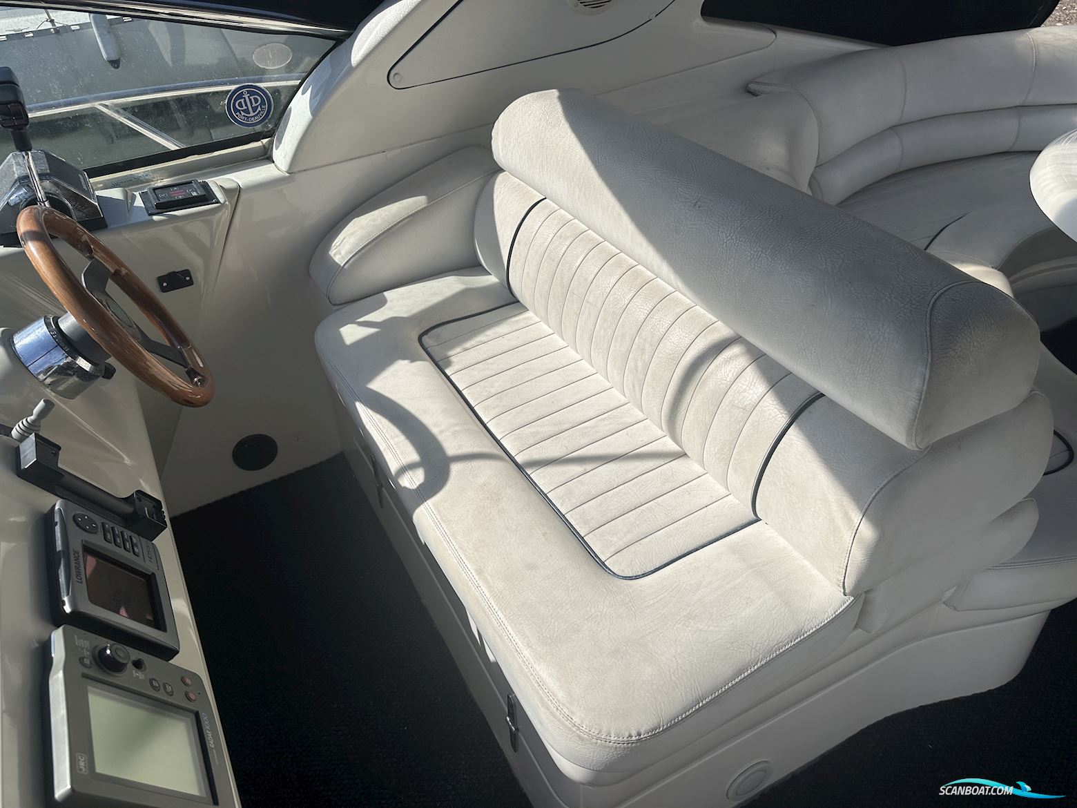 Sealine S37