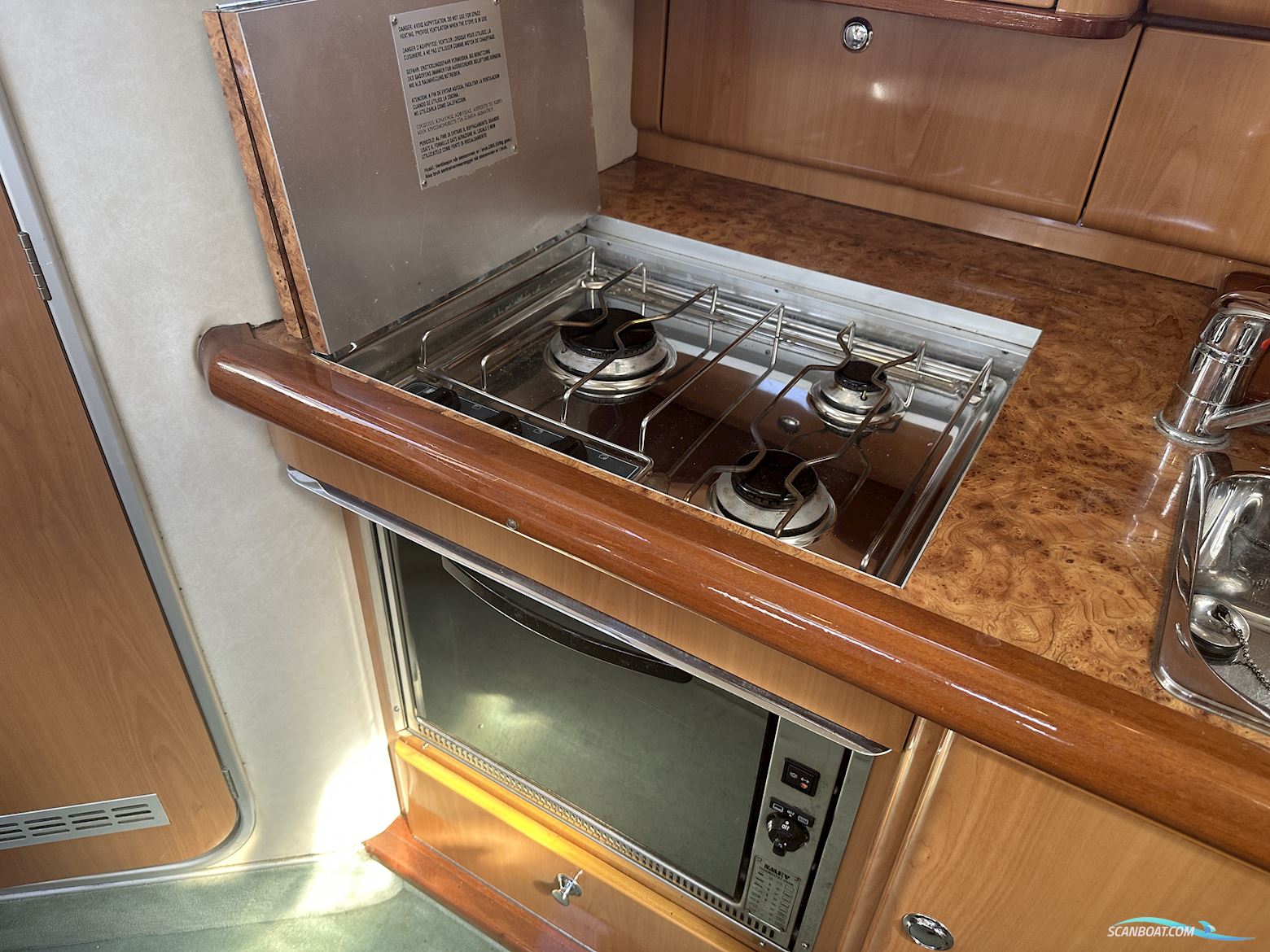 Sealine S37