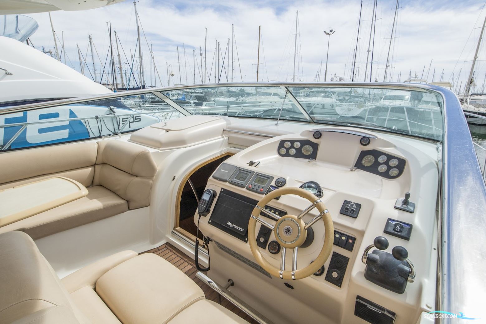 Sealine S42