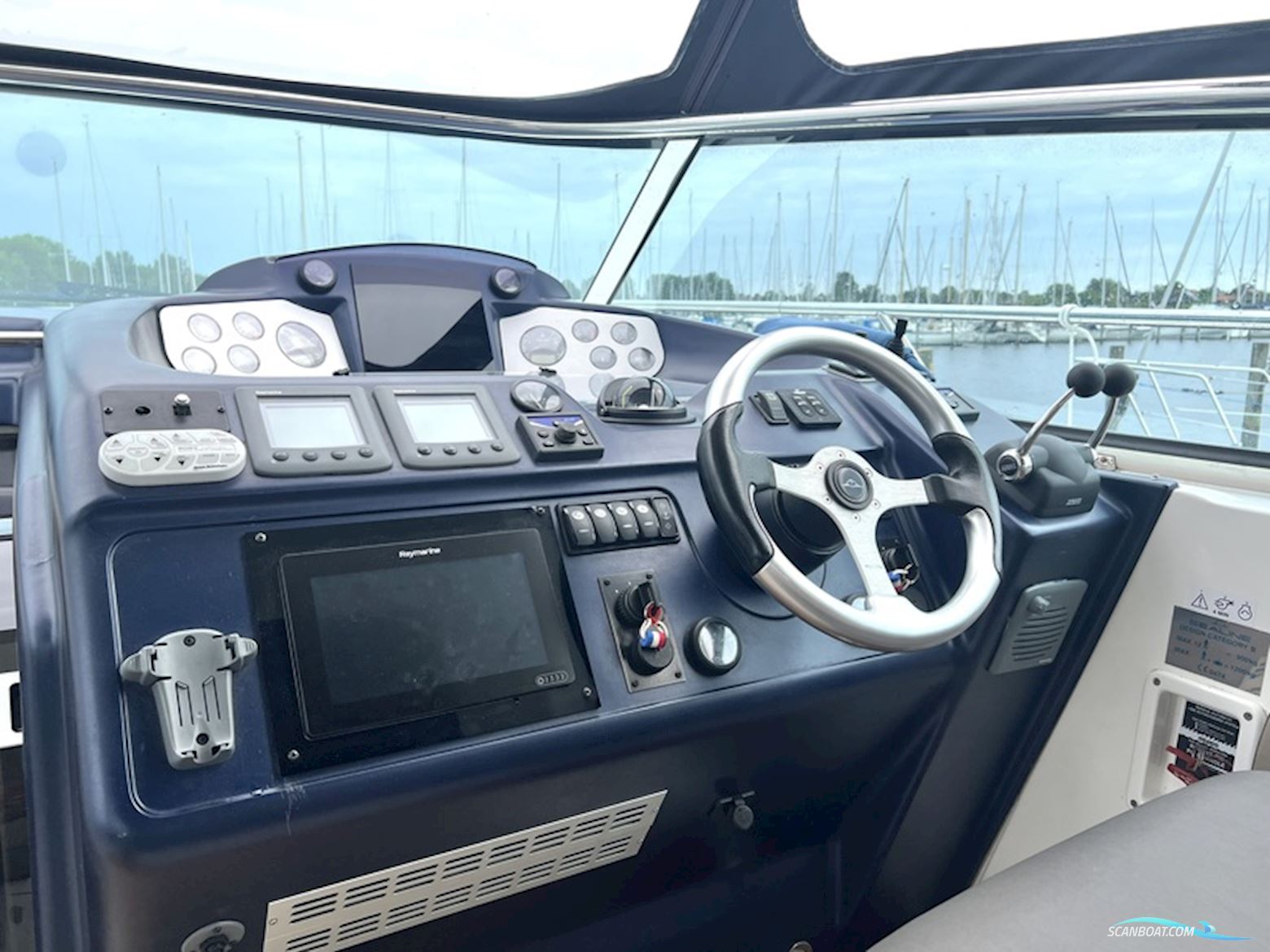 Sealine S42