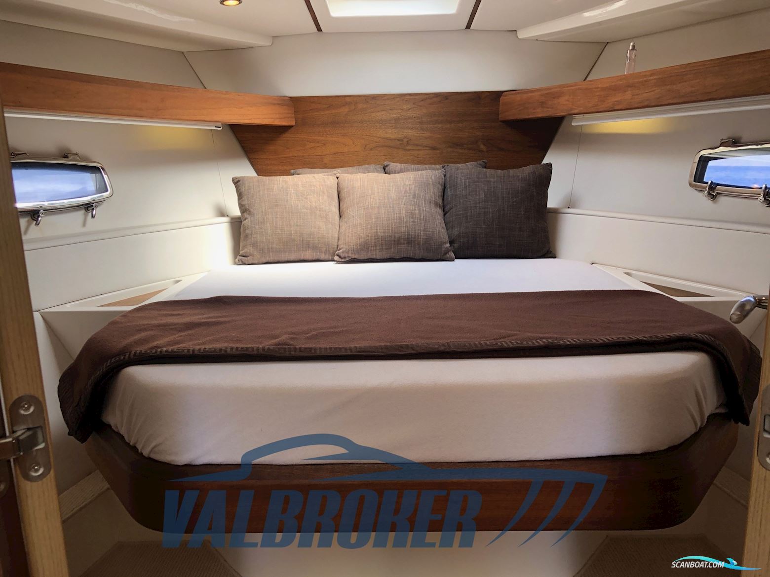 Sealine SC 35