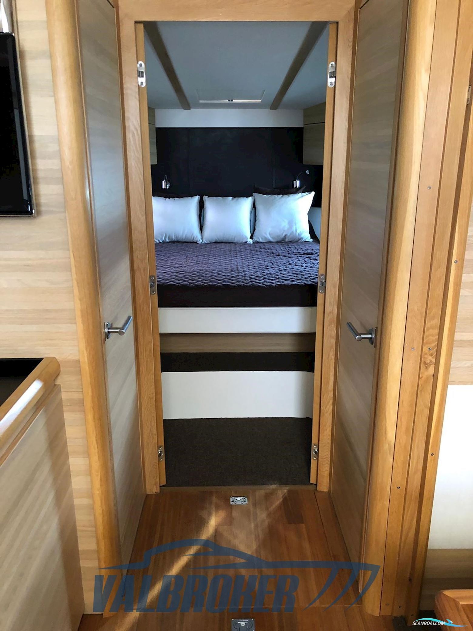 Sealine SC 47