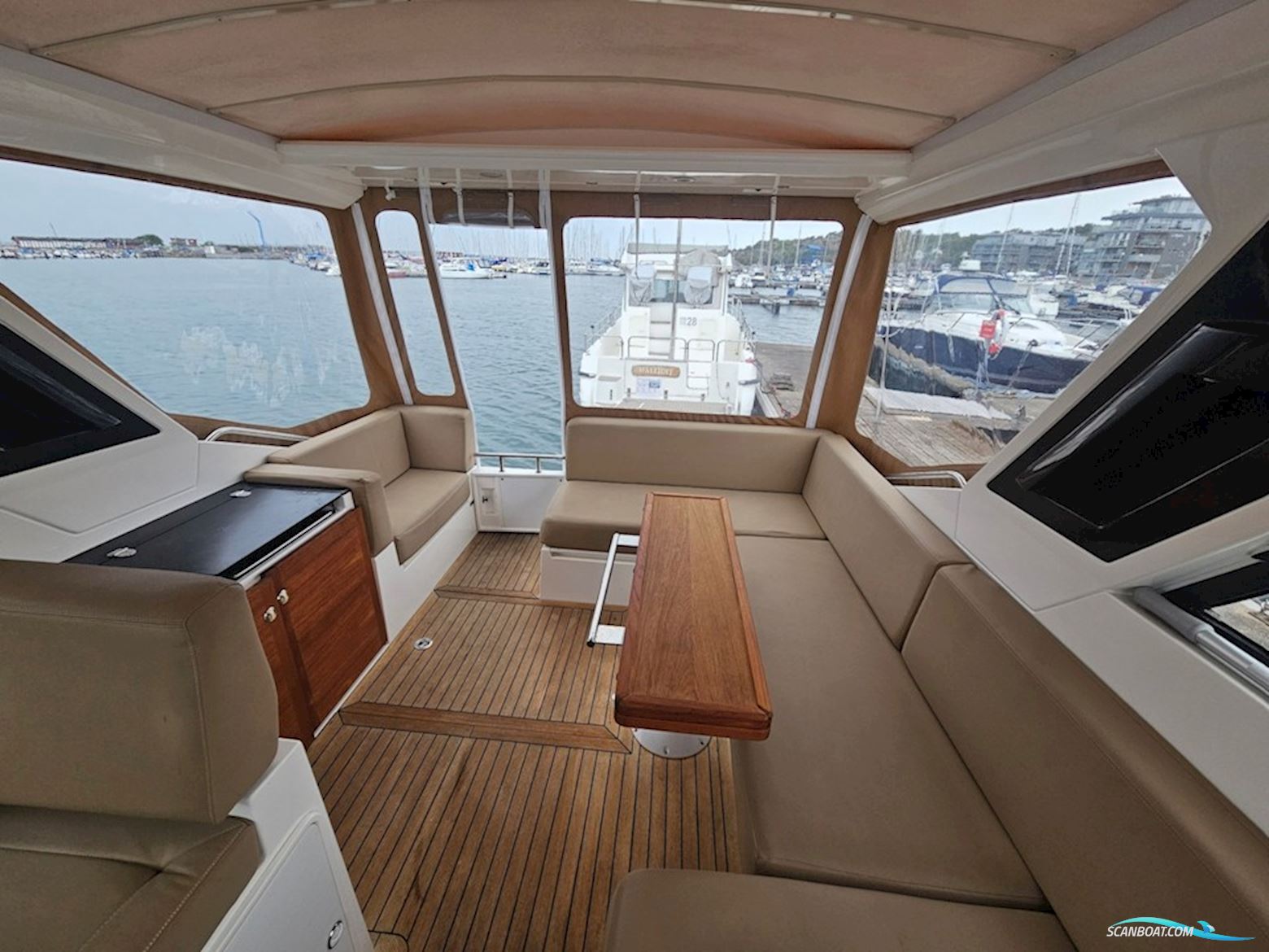 Sealine SC35