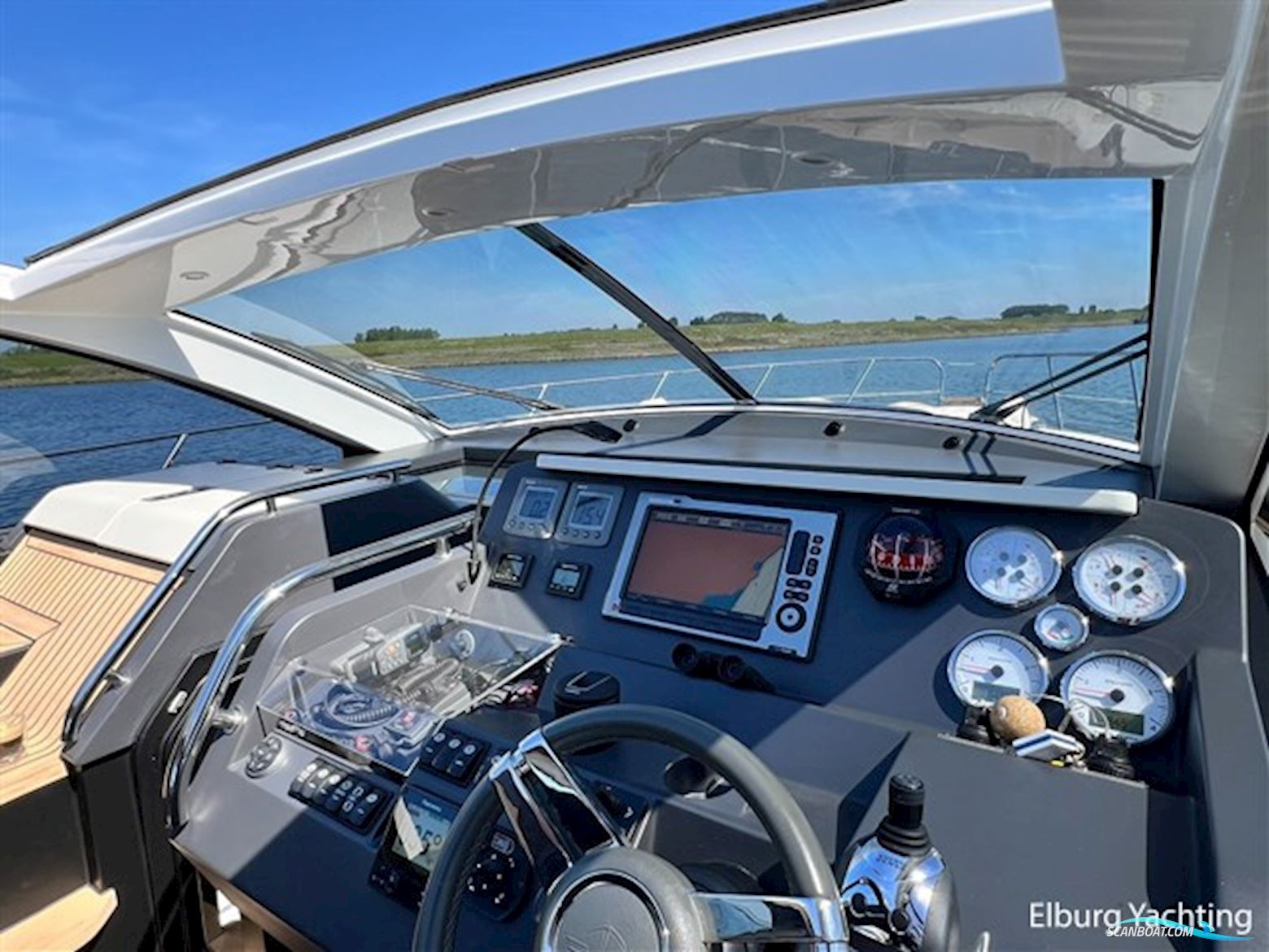 Sealine SC42 Custom