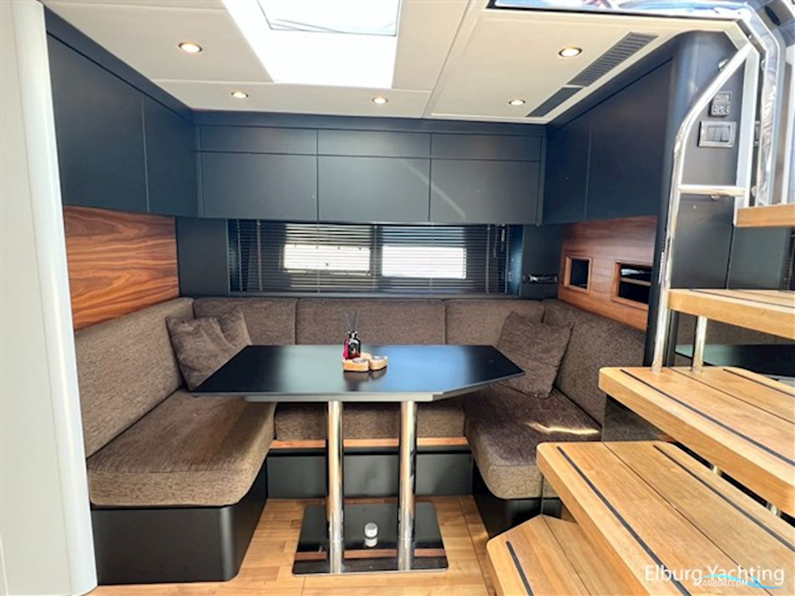 Sealine SC42 Custom