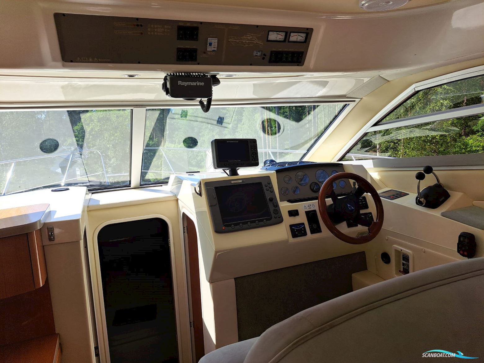 Sealine Sealine F34 Flybridge