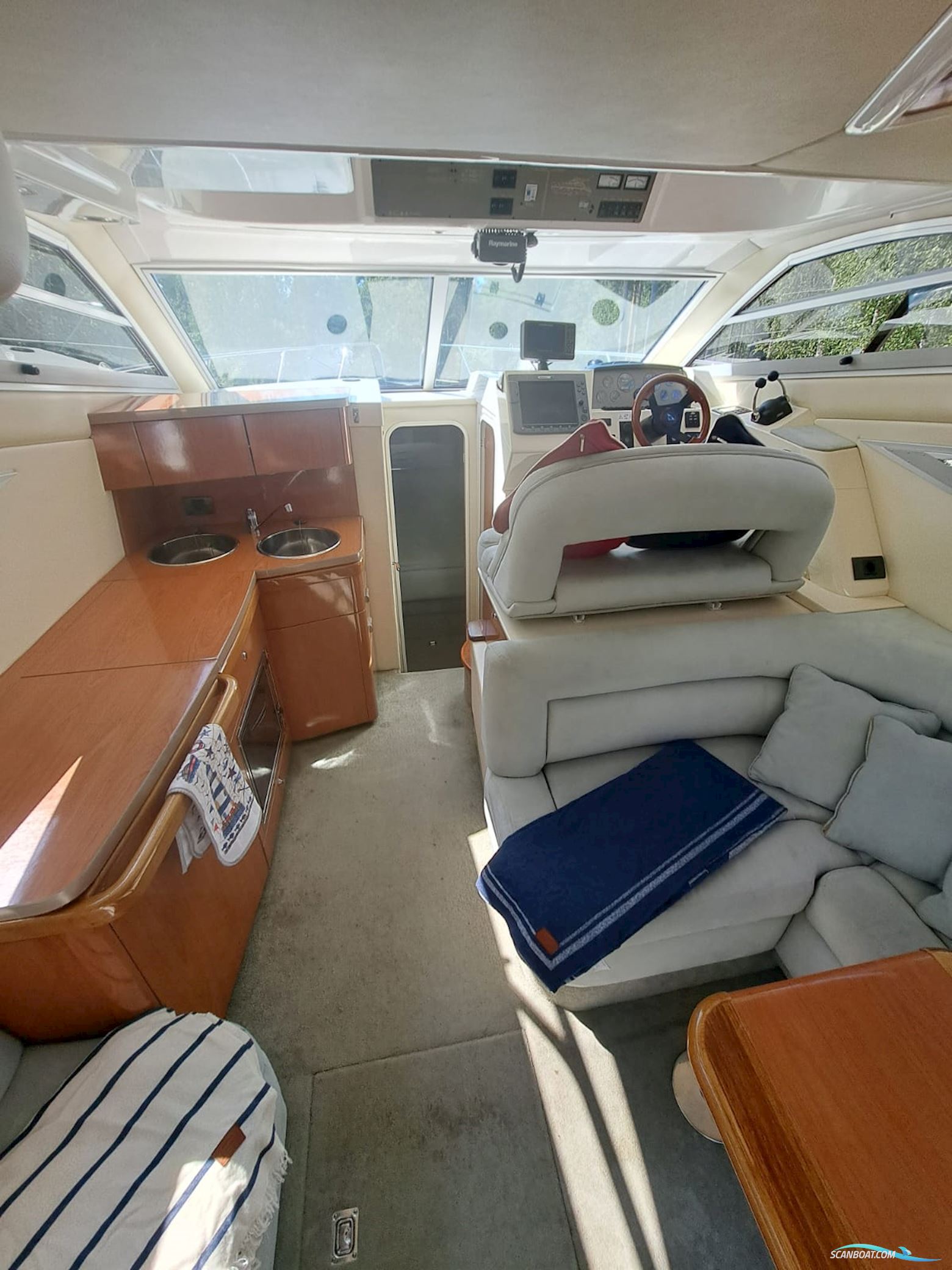 Sealine Sealine F34 Flybridge