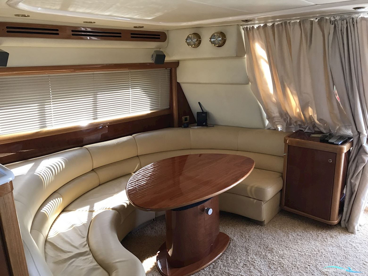 Sealine T 52 - BJ. 2005 - 3 KABINEN