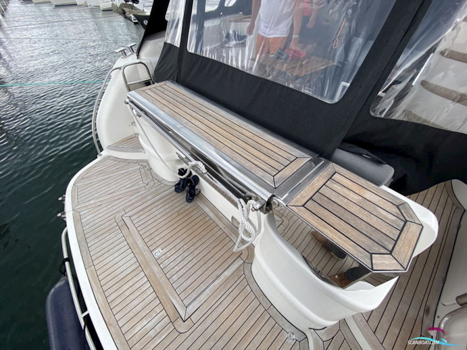 Sealine T 52