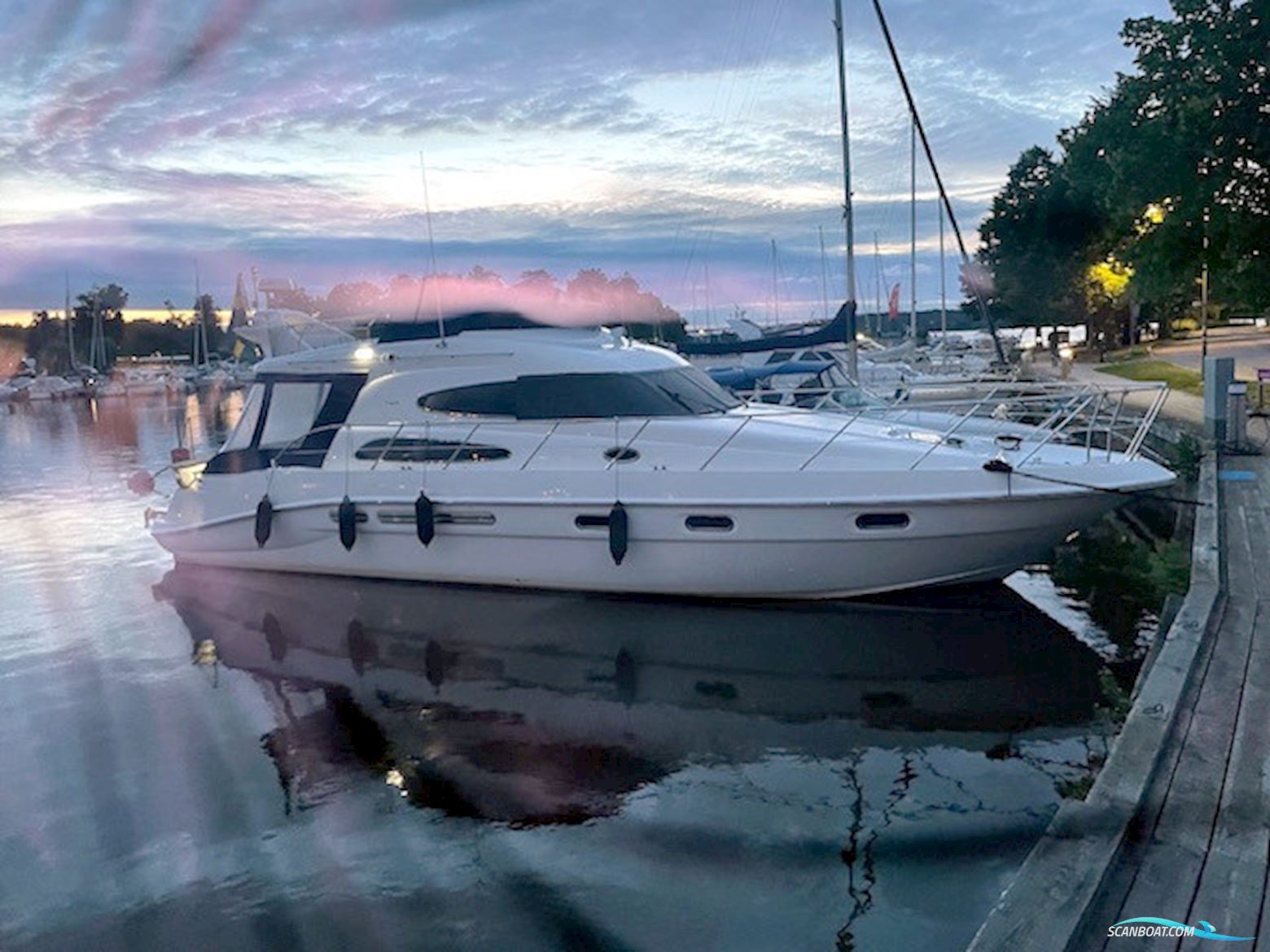 Sealine T47