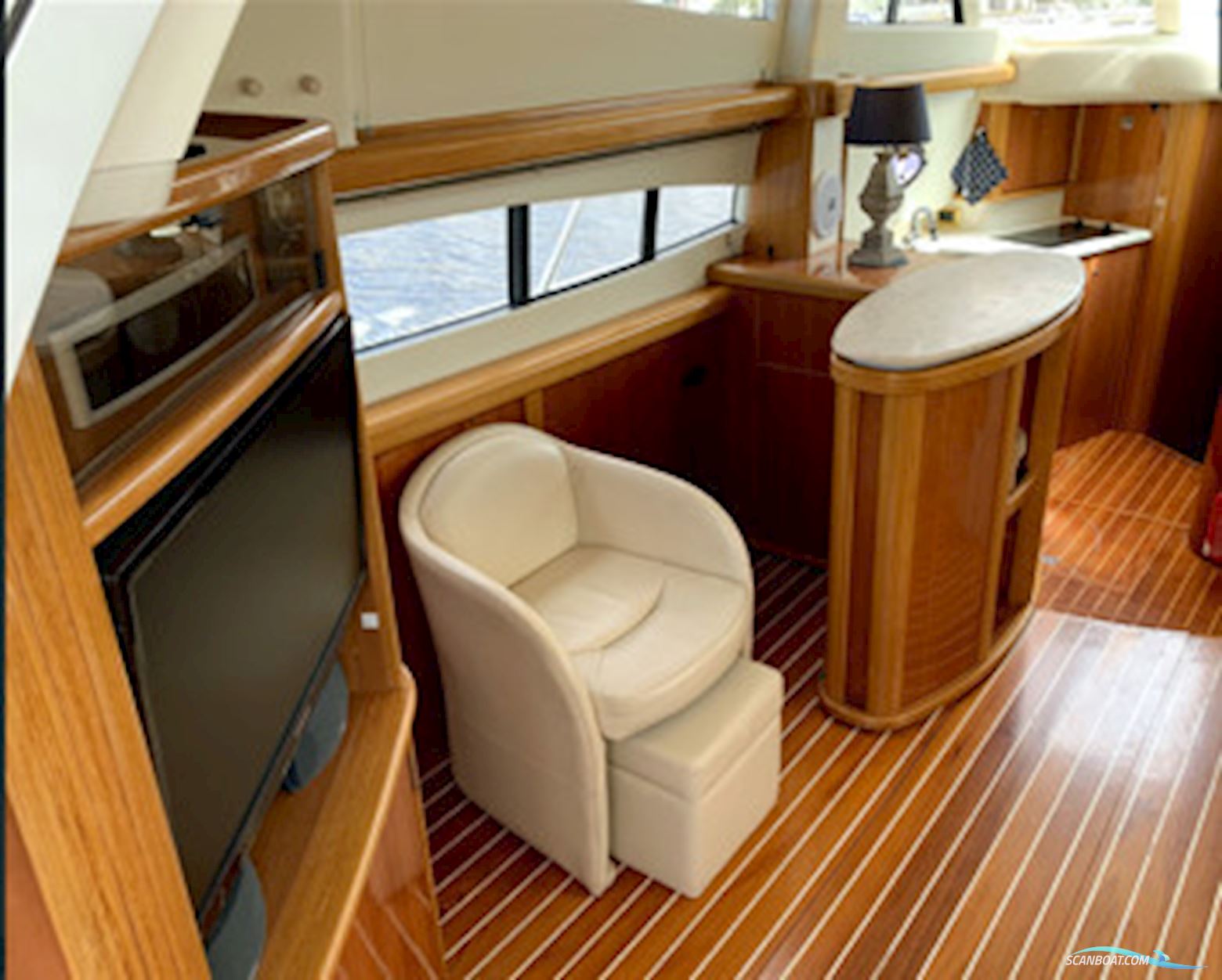 Sealine T47