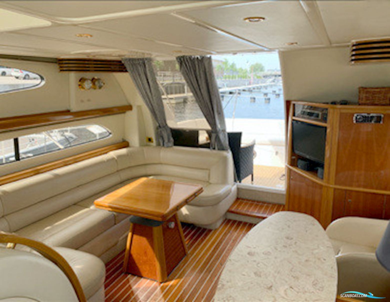 Sealine T47