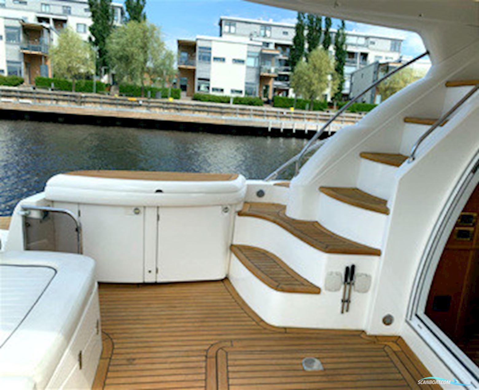 Sealine T47