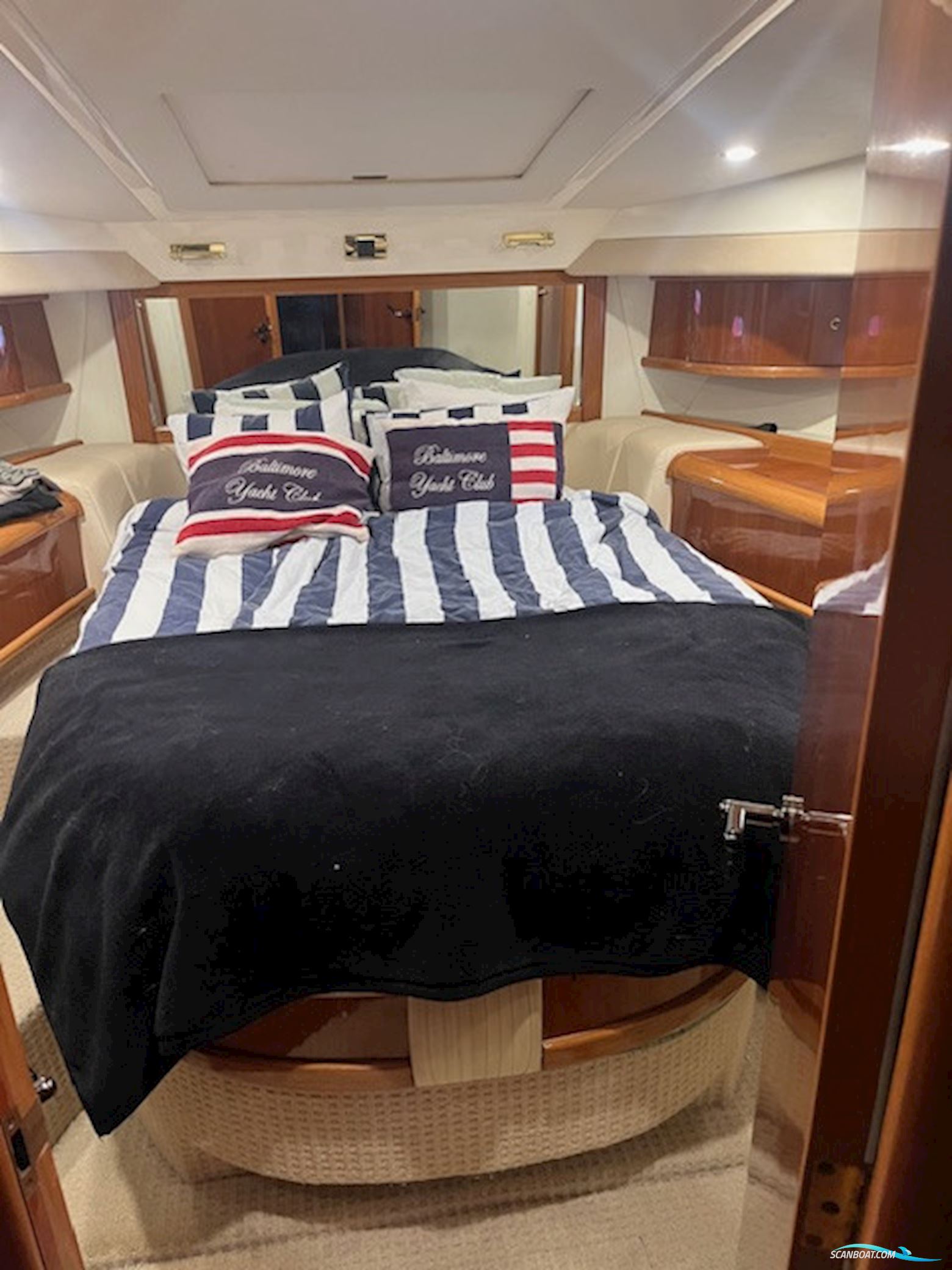 Sealine T47