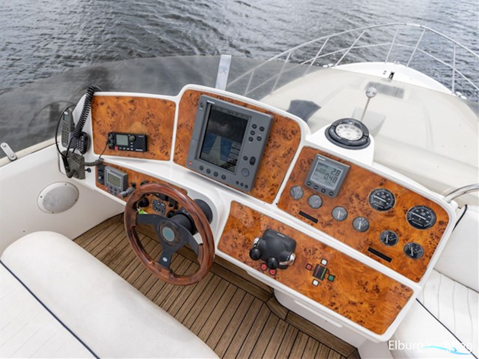 Sealine T47