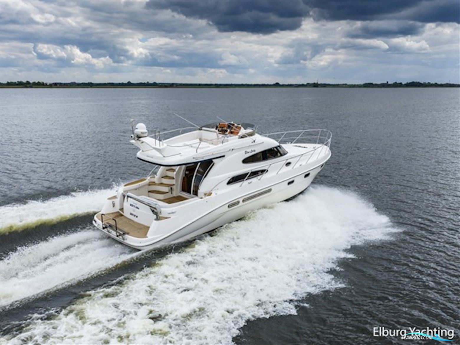 Sealine T47