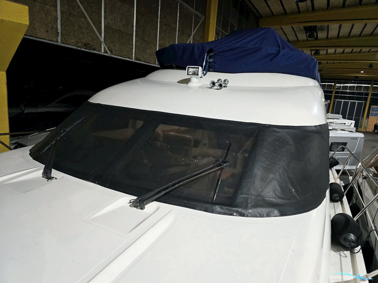 Sealine T47