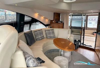 Sealine T50 Motorboot 2012, mit Volvo Penta motor, England