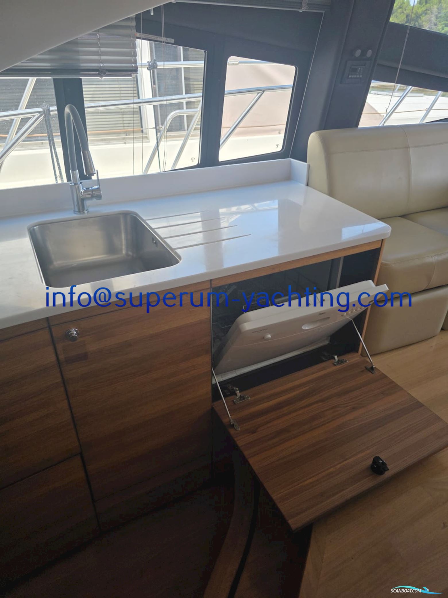 Sealine T50