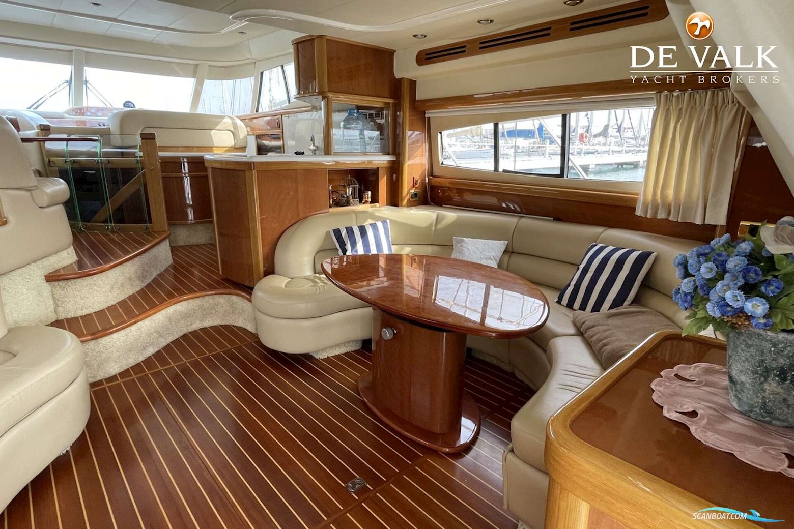 Sealine T51 Motor Yacht