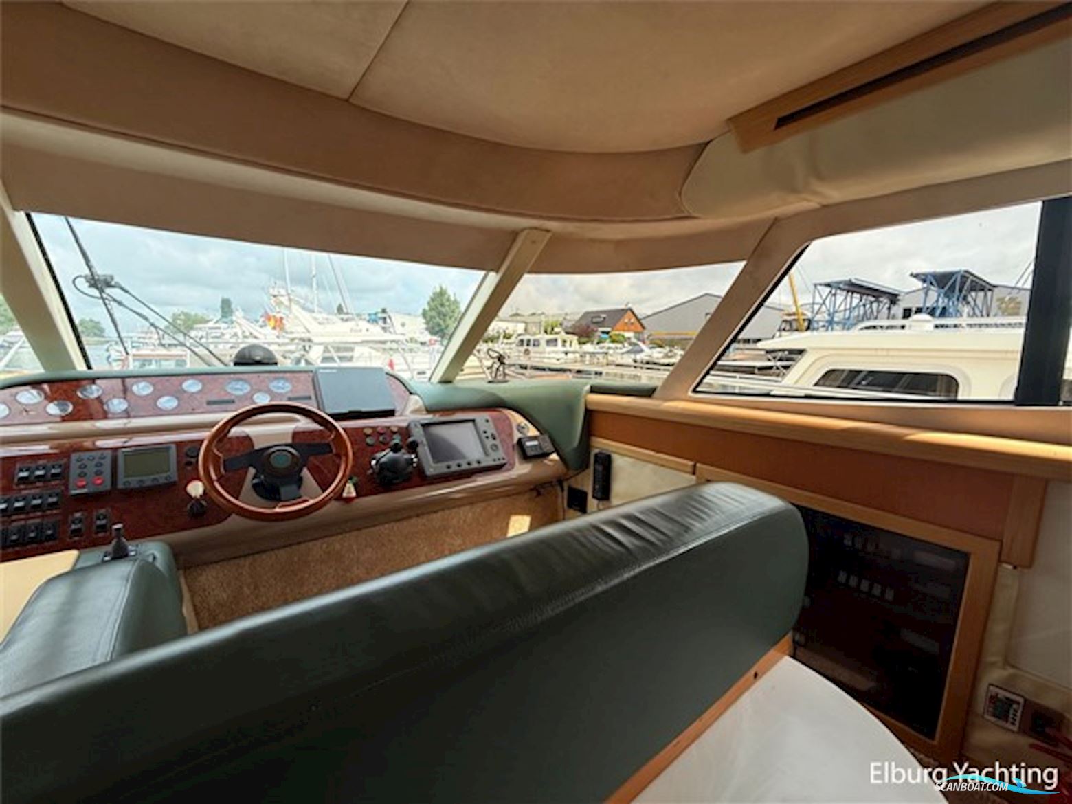 Sealine T51