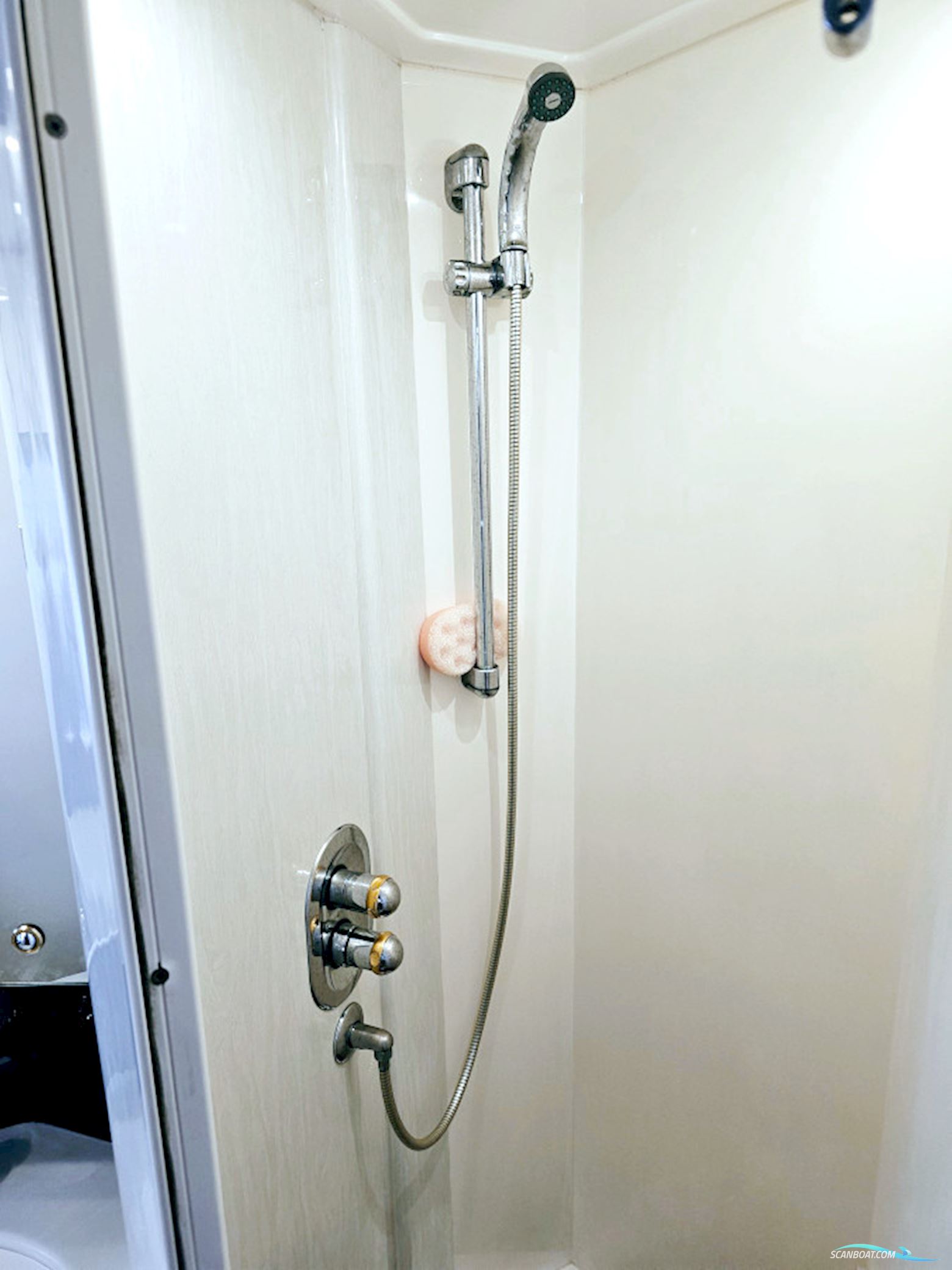 Sealine T51 Volvo Penta Tamd 122P Edc