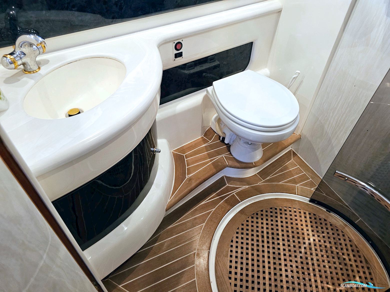 Sealine T51 Volvo Penta Tamd 122P Edc