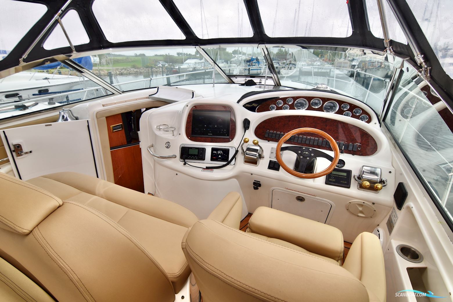 SeaRay 410 Sundancer