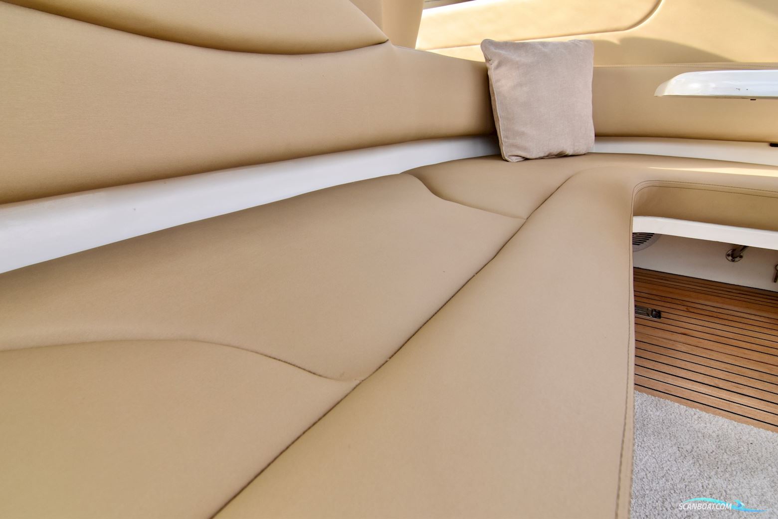 SeaRay 410 Sundancer