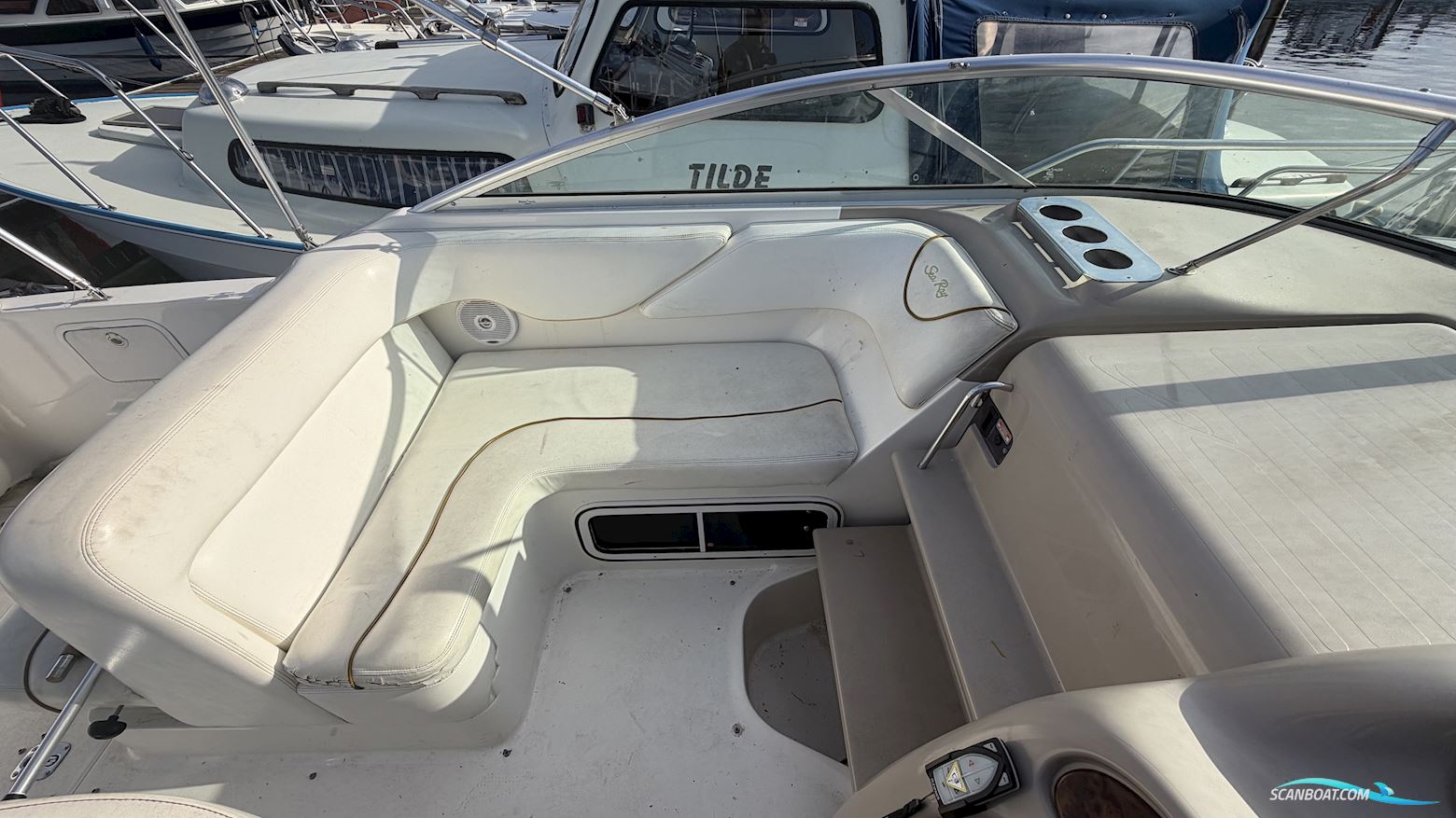 Searay Sundancer 260