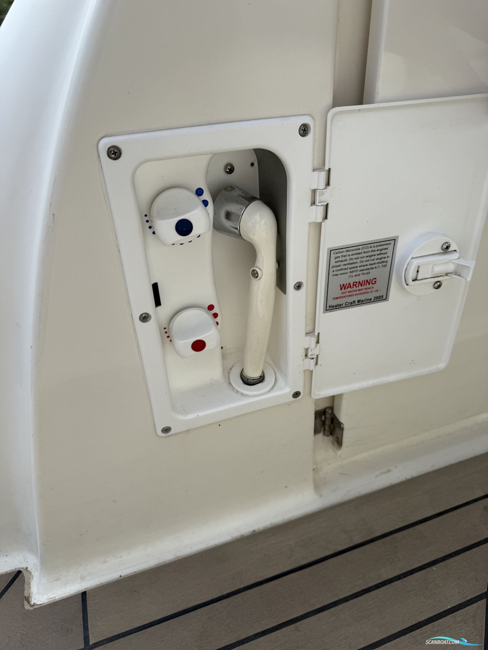 Searay Sundancer 275