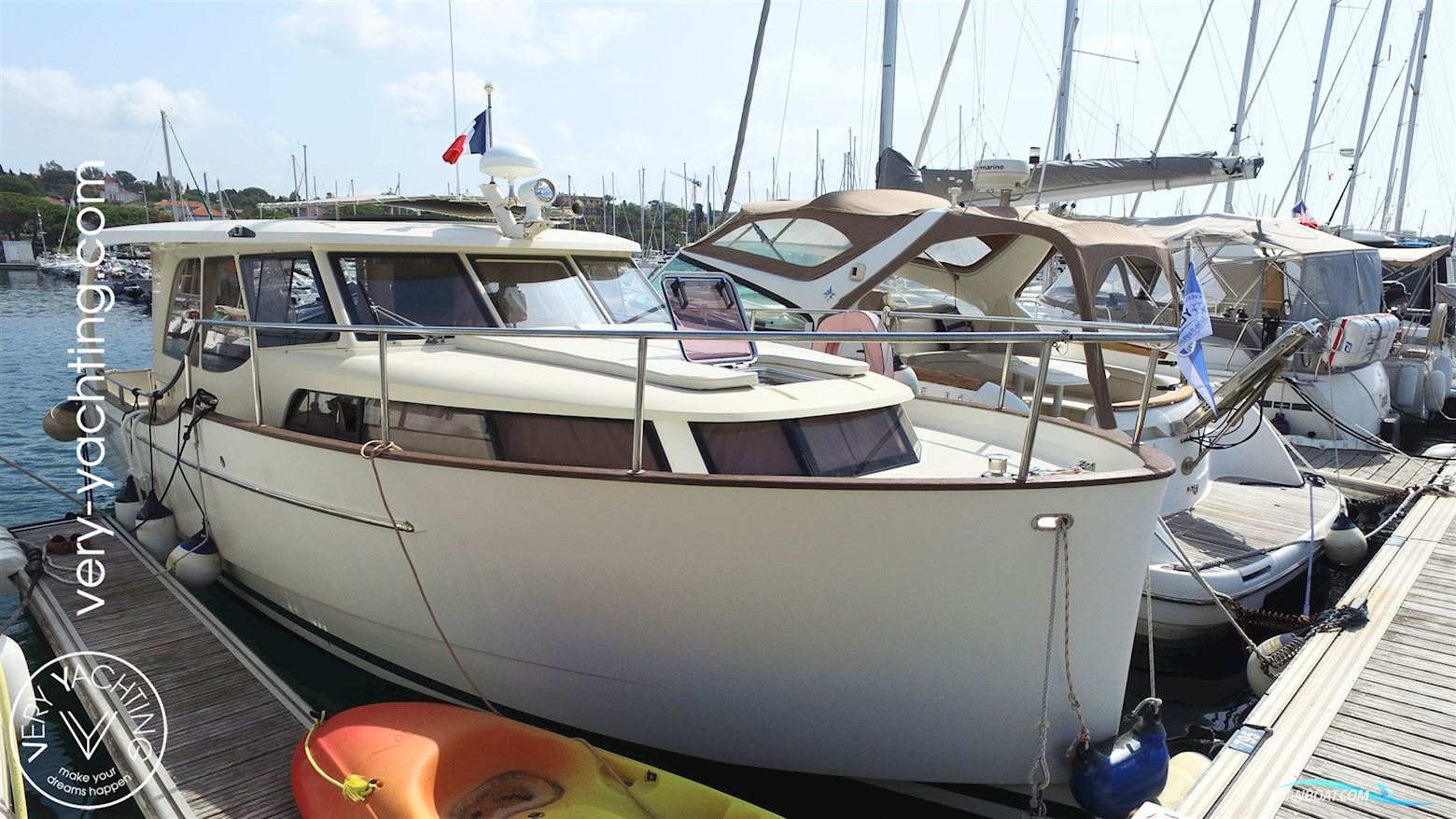 Seaway Yachts Greenline 33 Hybrid Ready Motorboot 2011, mit Volkswagen CP 150-5 motor, Frankreich