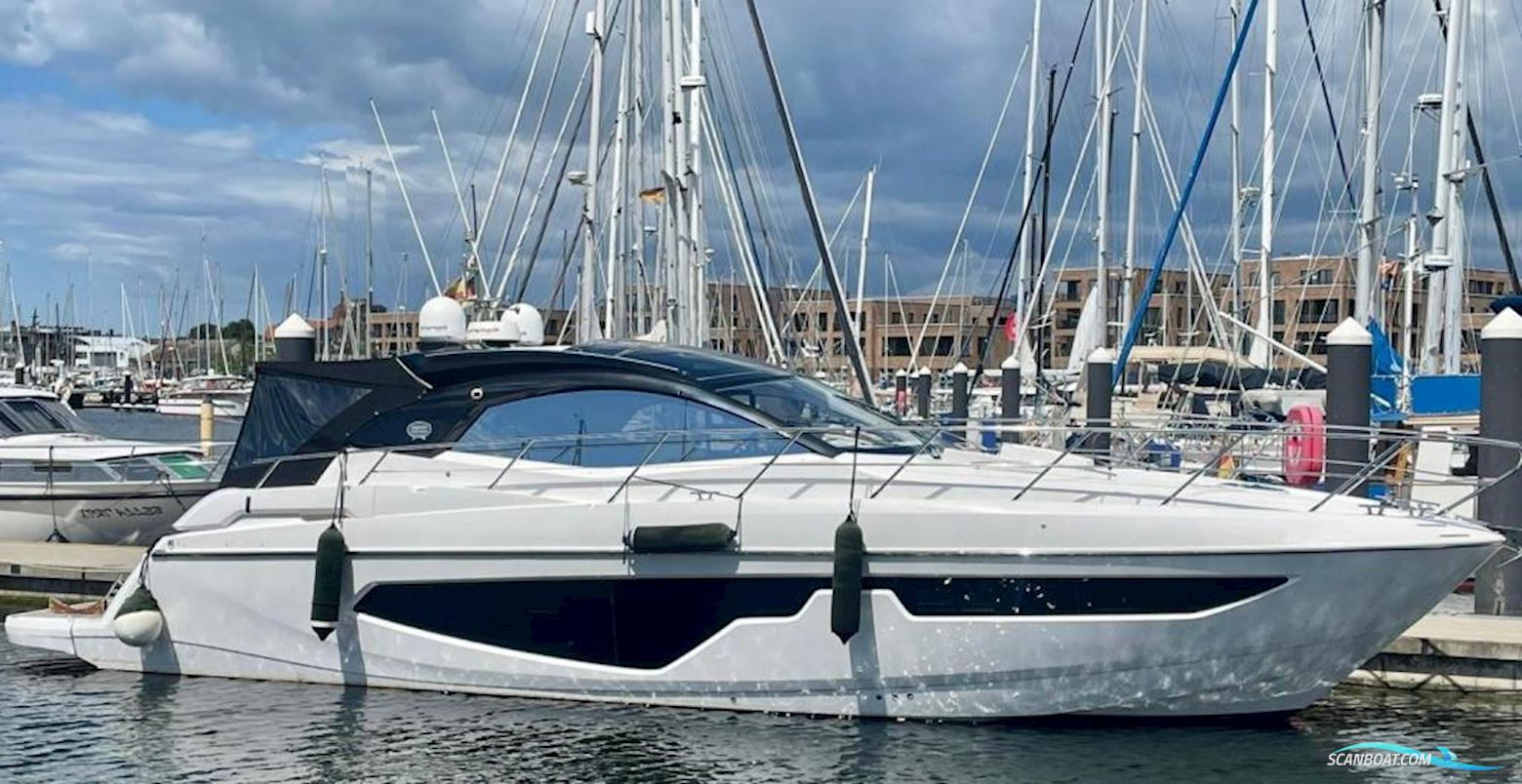 Sessa C 44 Motorboot 2018, mit Volvo Penta Ips 600 motor, Deutschland
