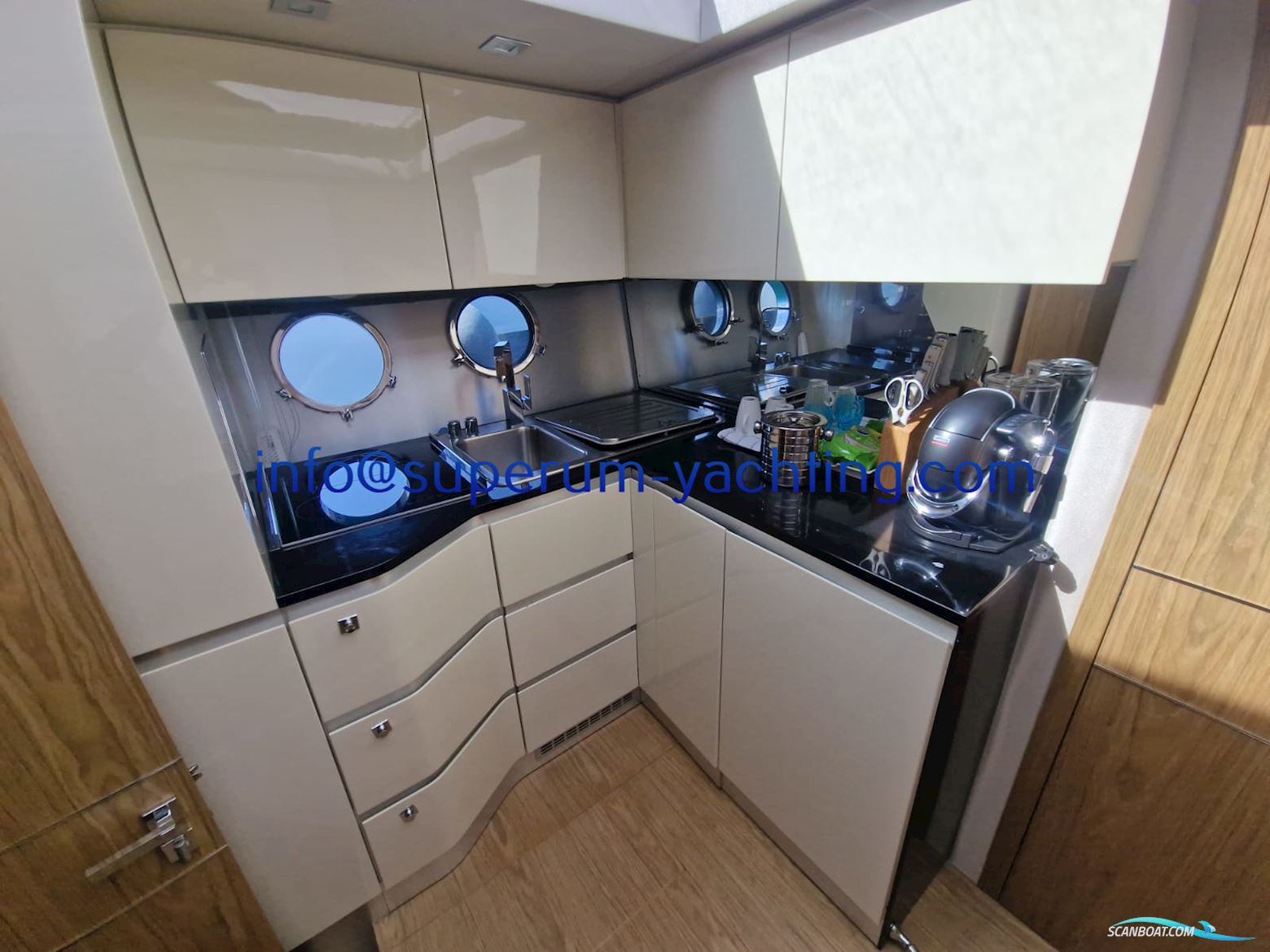 Sessa Marine F54 Fly