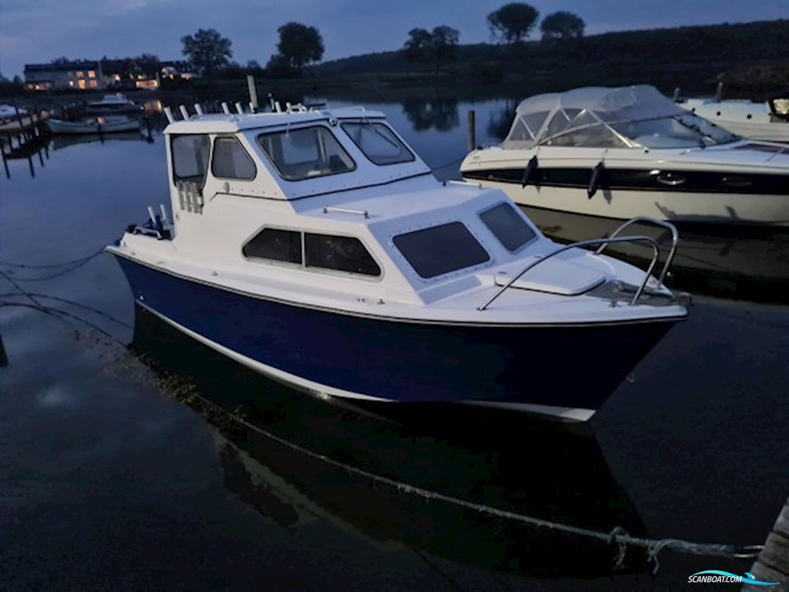 Shetland 640 weekend/kabinebåd m/Mercury F150 hk 4-takt Verado og buggi trailer - NU NEDSAT KR. 14.500,- !