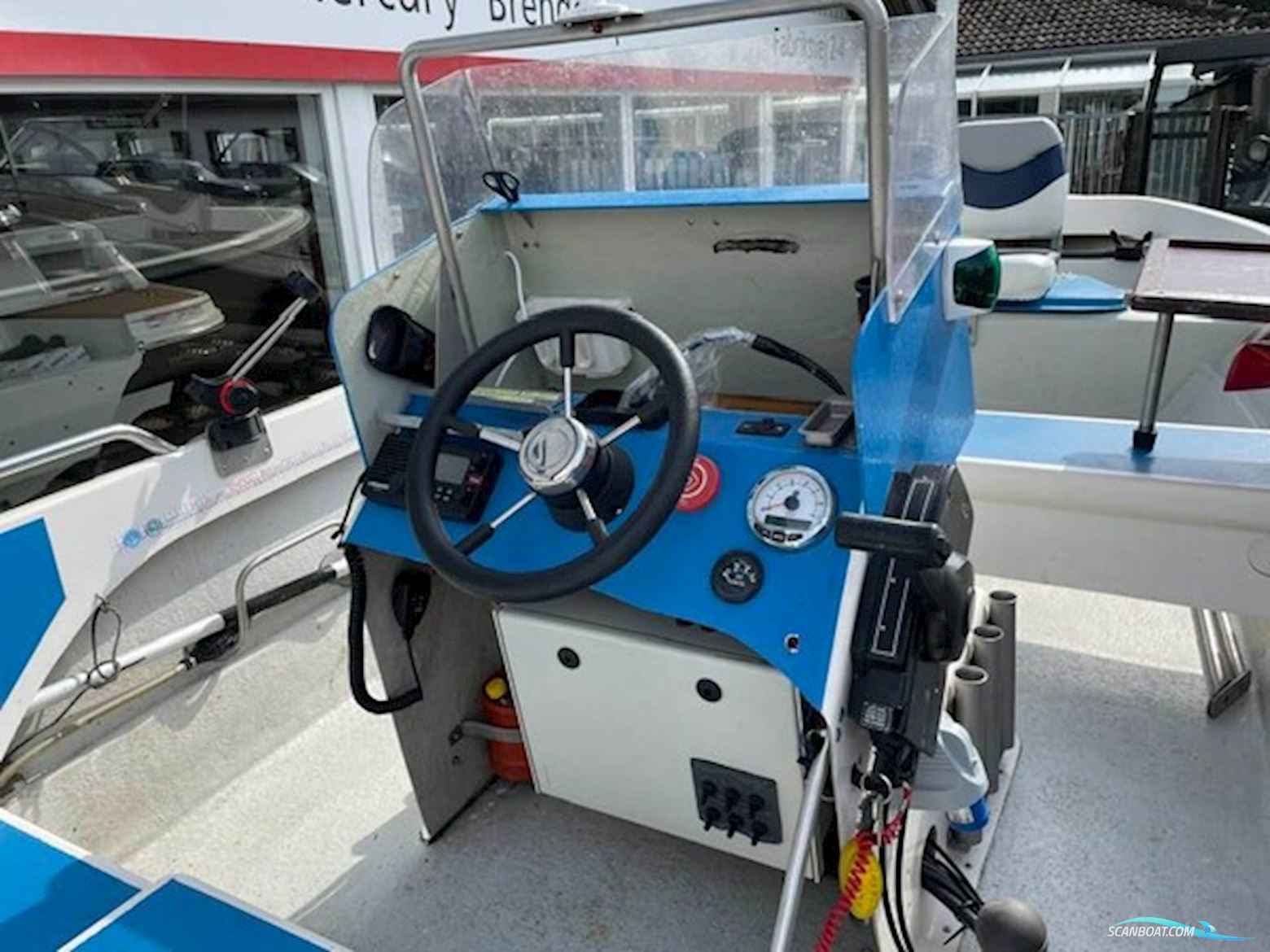 Silver Viking 16 fod styrepultsbåd med 40 hk Mercury-EFI 4 takt